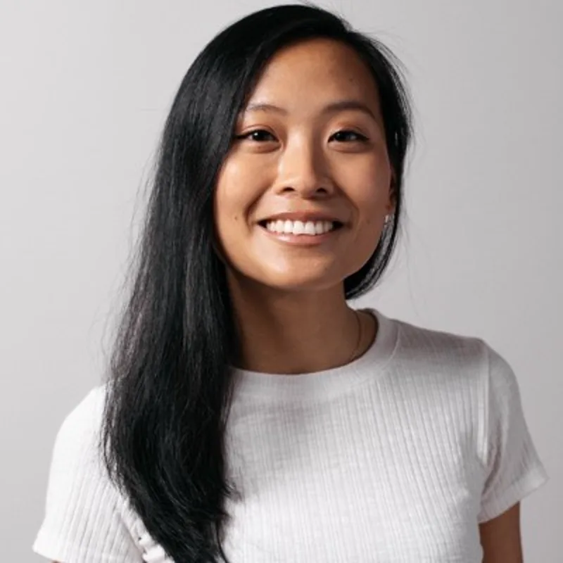 Lia Zhang headshot