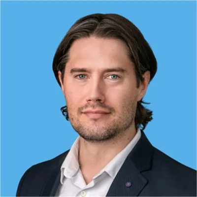 Simon Pulman headshot